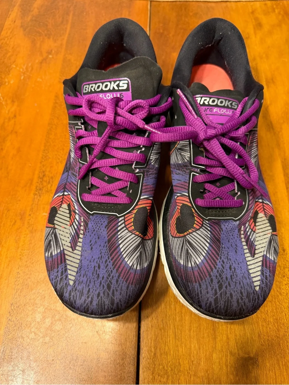 Brooks Flow - Pure Barre Purple Athletic Shoes with Pink Laces. Size 8.5